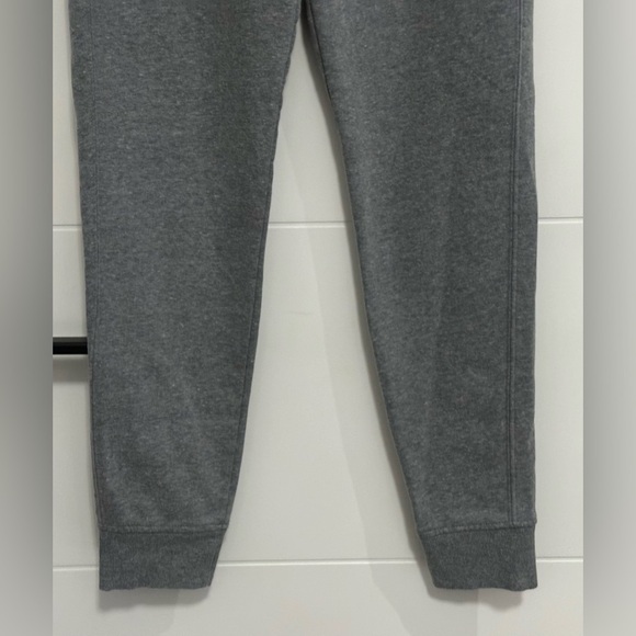 ⭐️Like New⭐️ Old Navy: Men’s Joggers with Drawstring- Size Small - Picture 4 of 9